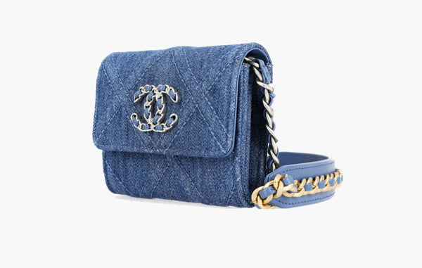 Chanel Classic Messenger 19 Denim Bag Blue  | Sortage