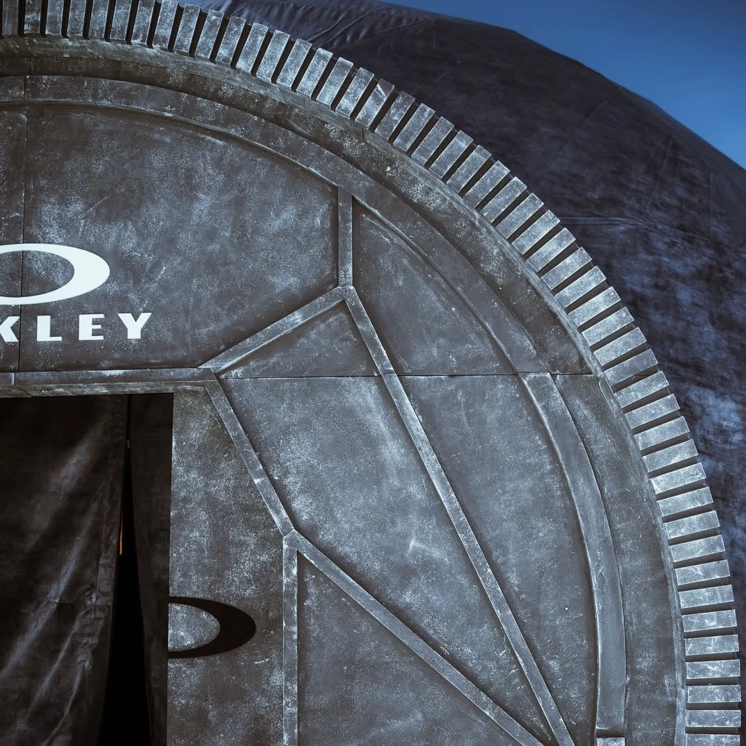 Поп-ап бункер от Oakley на Олимпиаде-2026