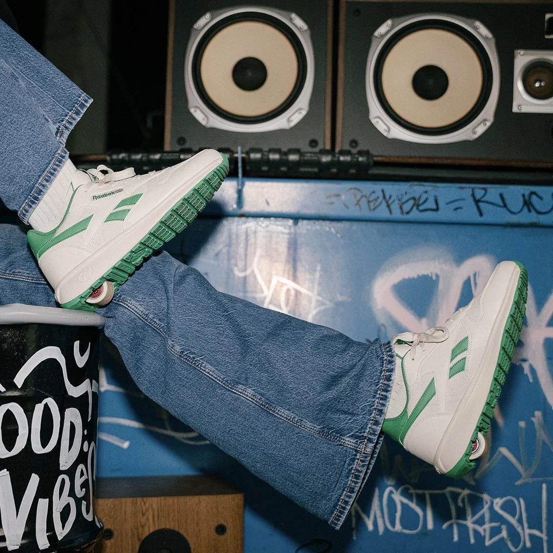 Кроссовки с колесиками снова в тренде?