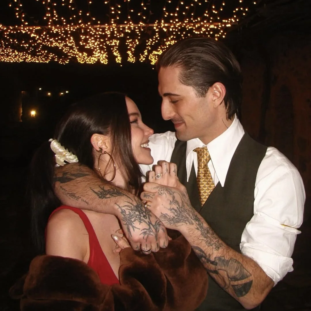 Дав Кэмерон — невеста! Что за кольцо?