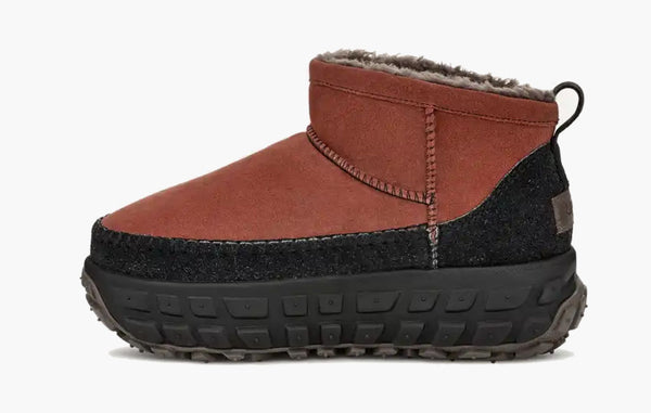 UGG Venture Daze Ultra Mini Cozy Boot Red Jasper Black - 1158200 RJS | The Sortage