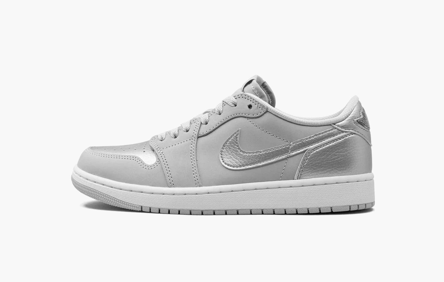 Air Jordan 1 Low OG Metallic Silver - CZ0790 002 | The Sortage