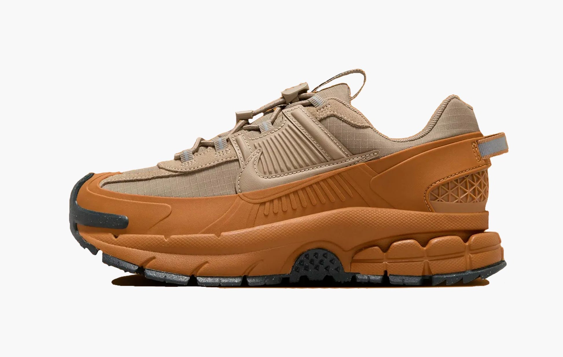 Nike Zoom Vomero 5 Roam WMNS Flax - HQ2181 200 | Sortage.