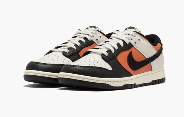 Nike Dunk Low Vintage Coral - HQ4988 030 | The Sortage