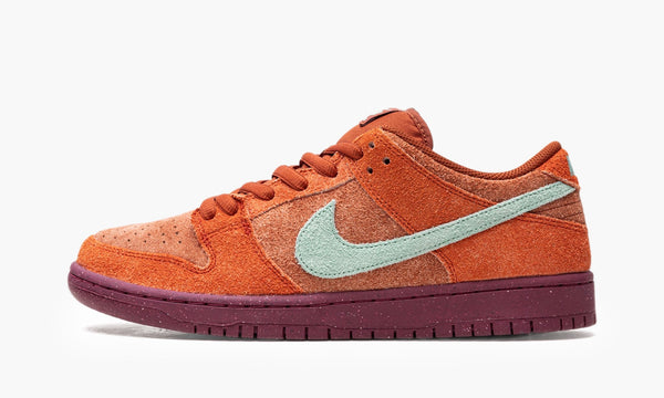 Nike SB Dunk Low Mystic Red Rosewood - DV5429 601 | The Sortage