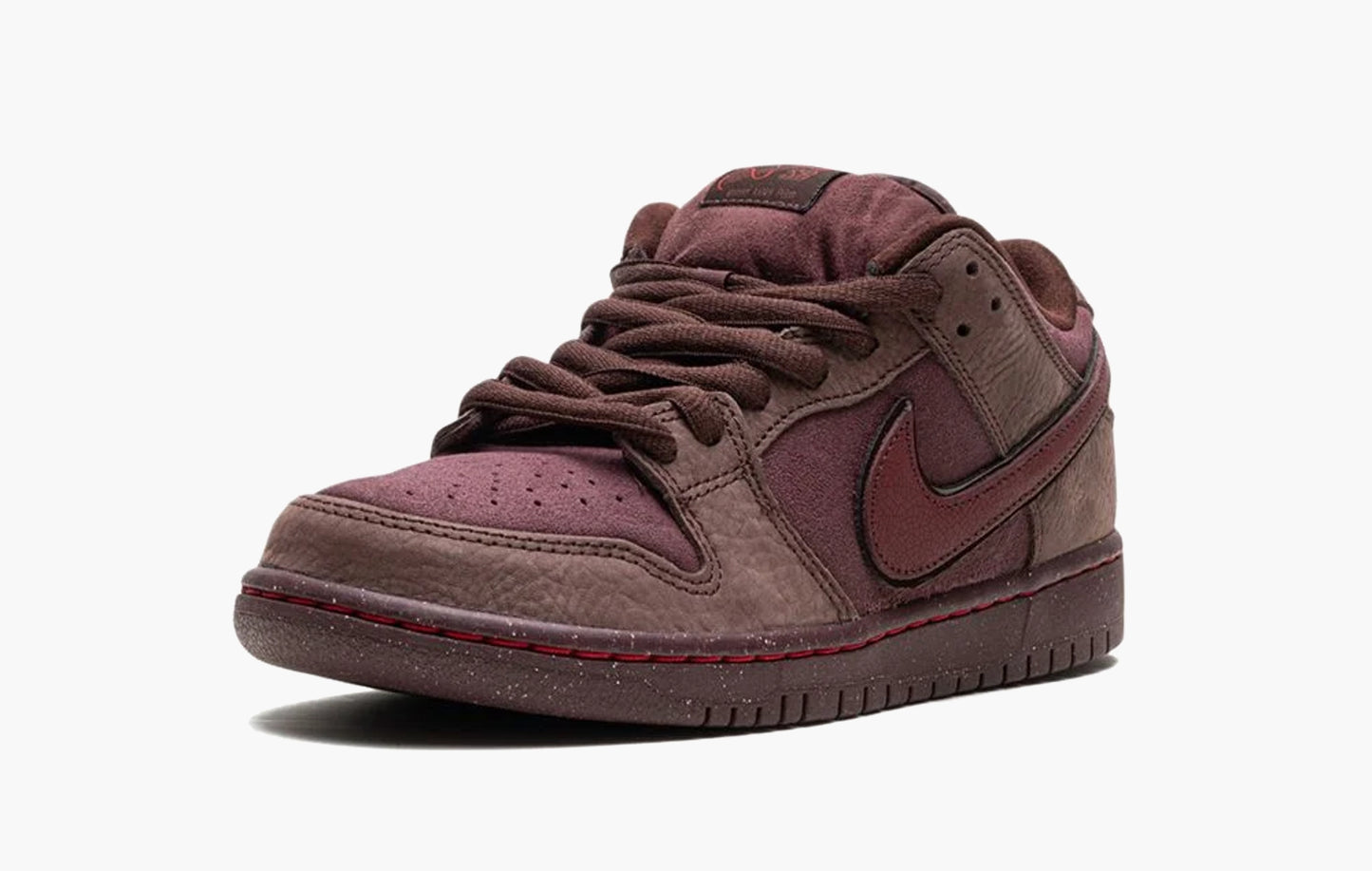 Nike SB Dunk Low City of Love Burgundy Crush - FN0619 600 | The Sortage