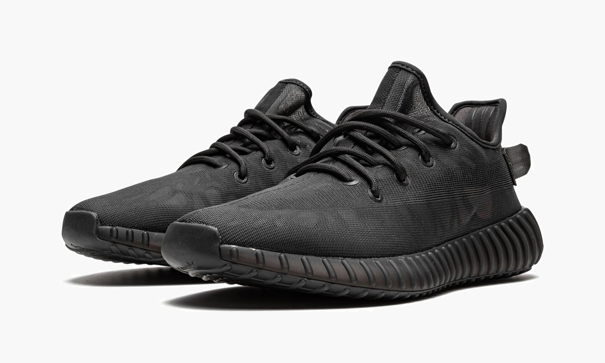 Yeezy boost 350 v2 best sale triple black release date