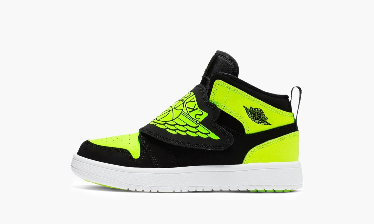 Sky Jordan 1 PS Black Volt - BQ7197 007 | The Sortage