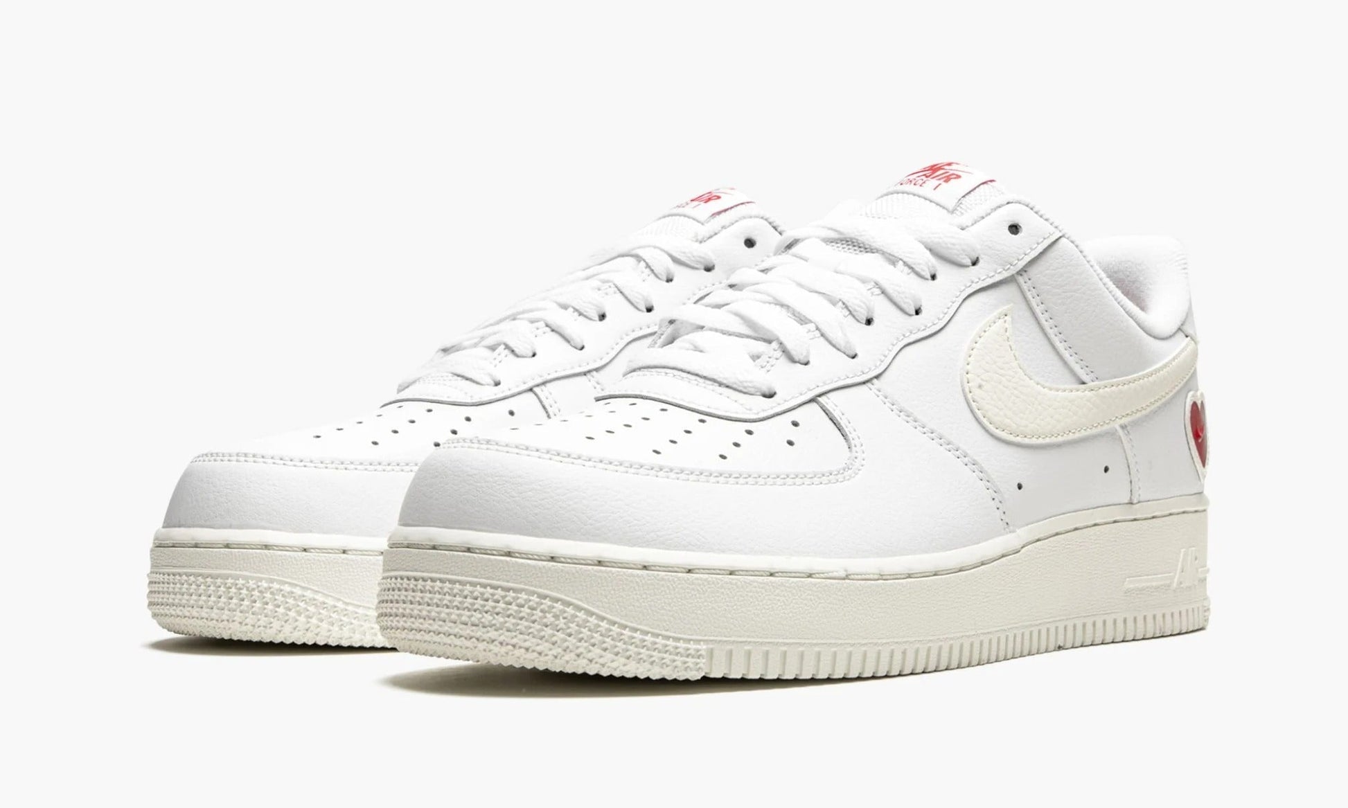 Air Force 1 Low Valentines Day 2021 - DD7117 100 | The Sortage