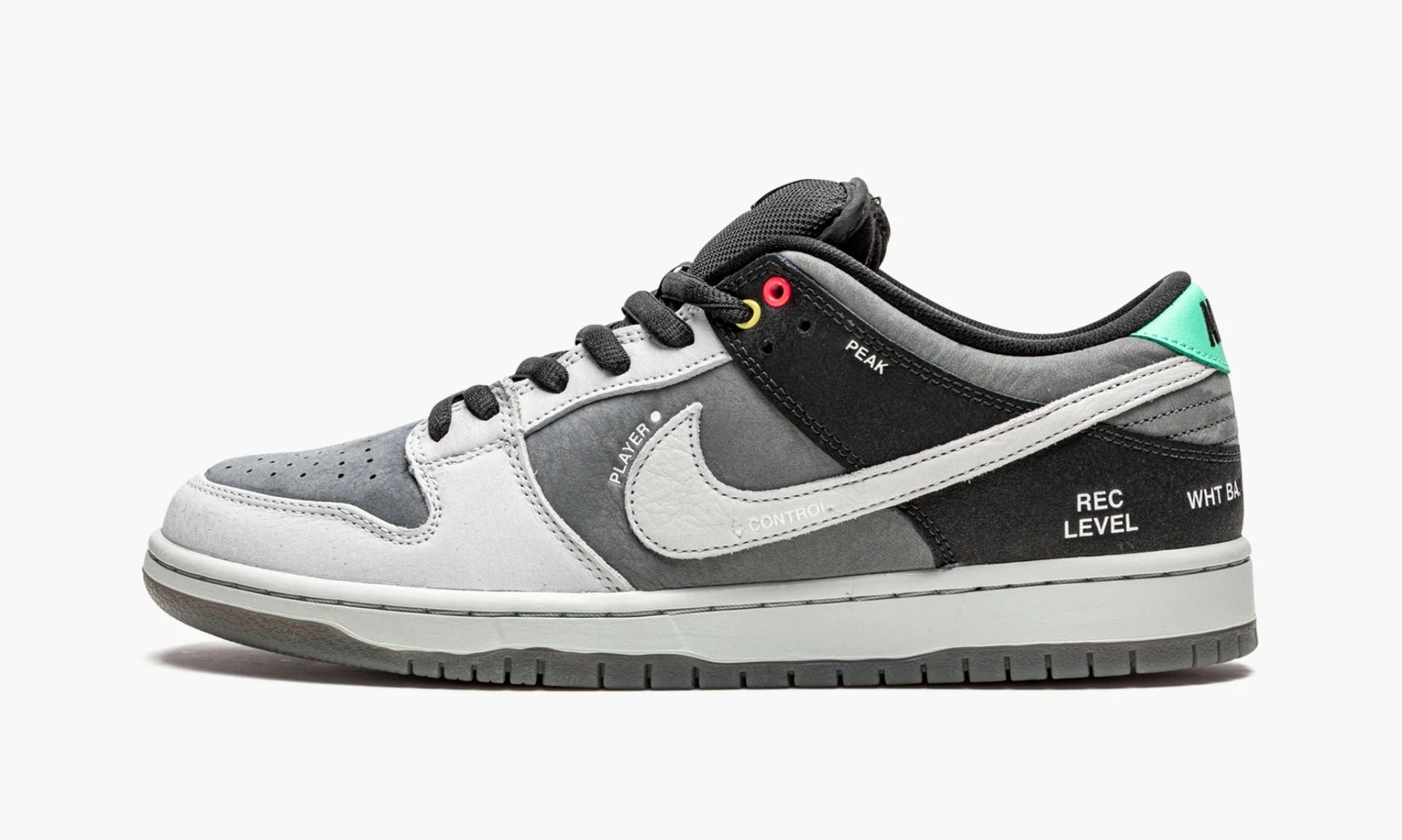 NIKE SB DUNK LOW PRO VX1000 CAMCORDER | angeloawards.com