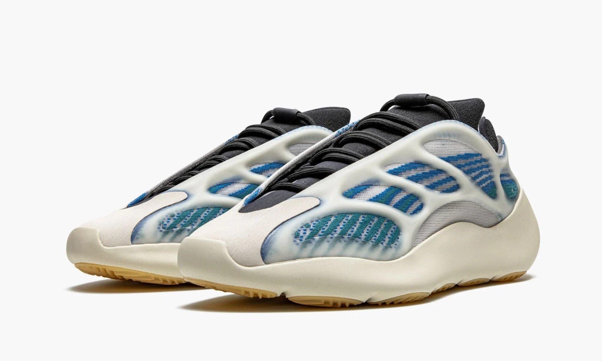 Adidas Yeezy 700 700 The Sortage