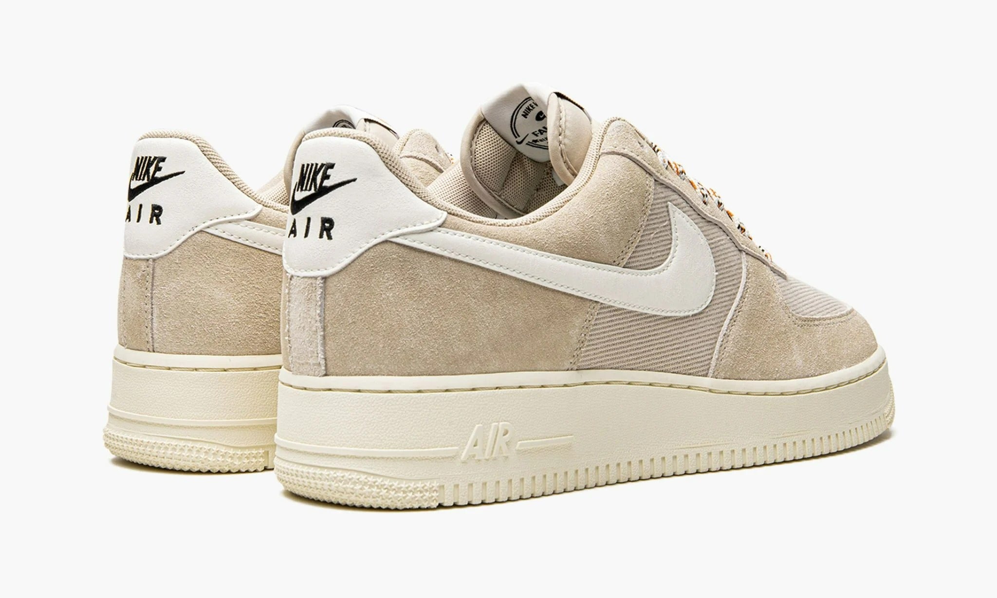 Air force 1 lv8 hotsell low beige