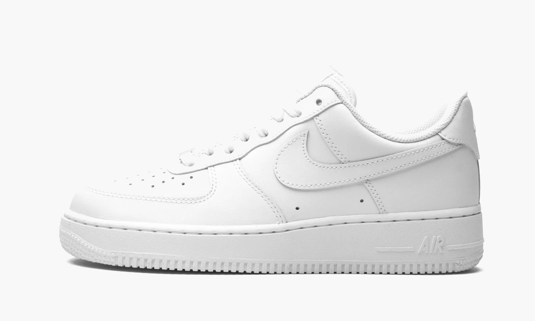 Какие хорошие белые. Nike Air Force 1 White. Кроссовки Nike Air Force 1 Low Triple White. Nike Air Force 1 Low White. 314192-117 Nike.