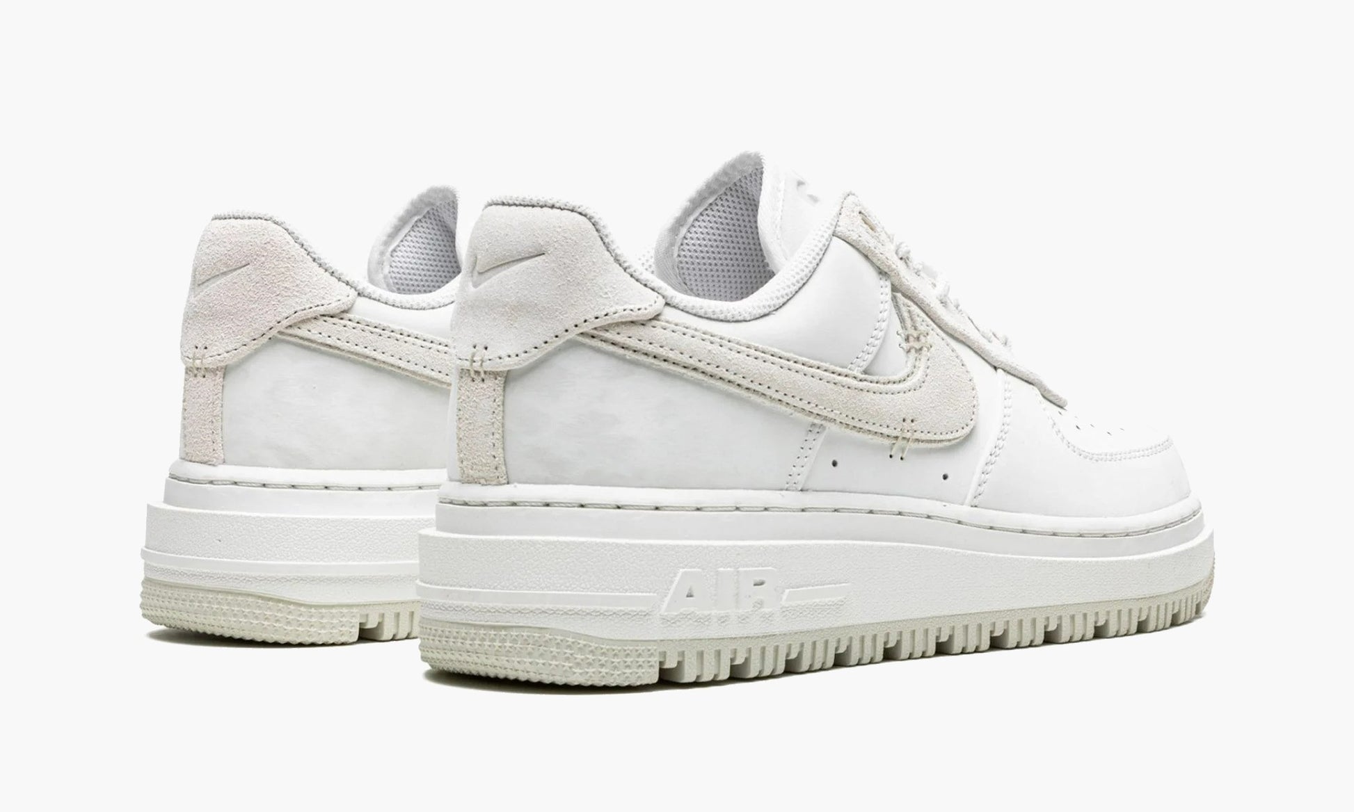 Air Force 1 Low Luxe Summit White - DD9605 100 | The Sortage