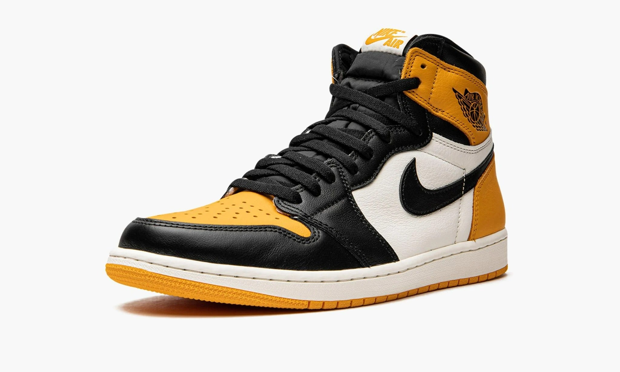 Retro jordan 1 black and yellow on sale