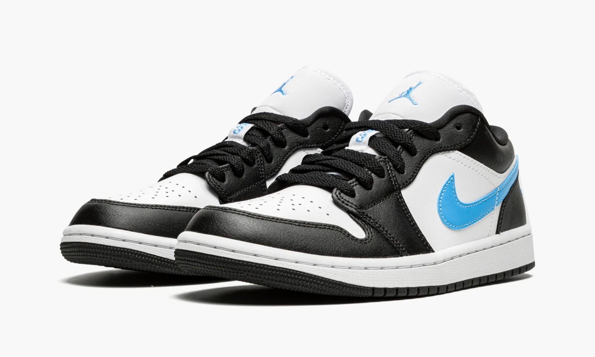 Nike air jordan 1 low hotsell white emerald rise-black