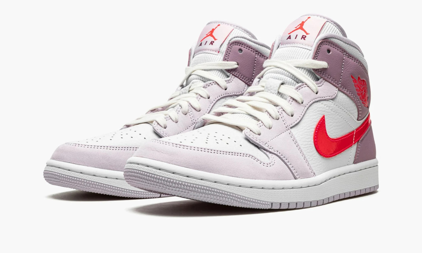 Air Jordan 1 Mid WMNS Valentine’s Day 2022 - DR0174 500