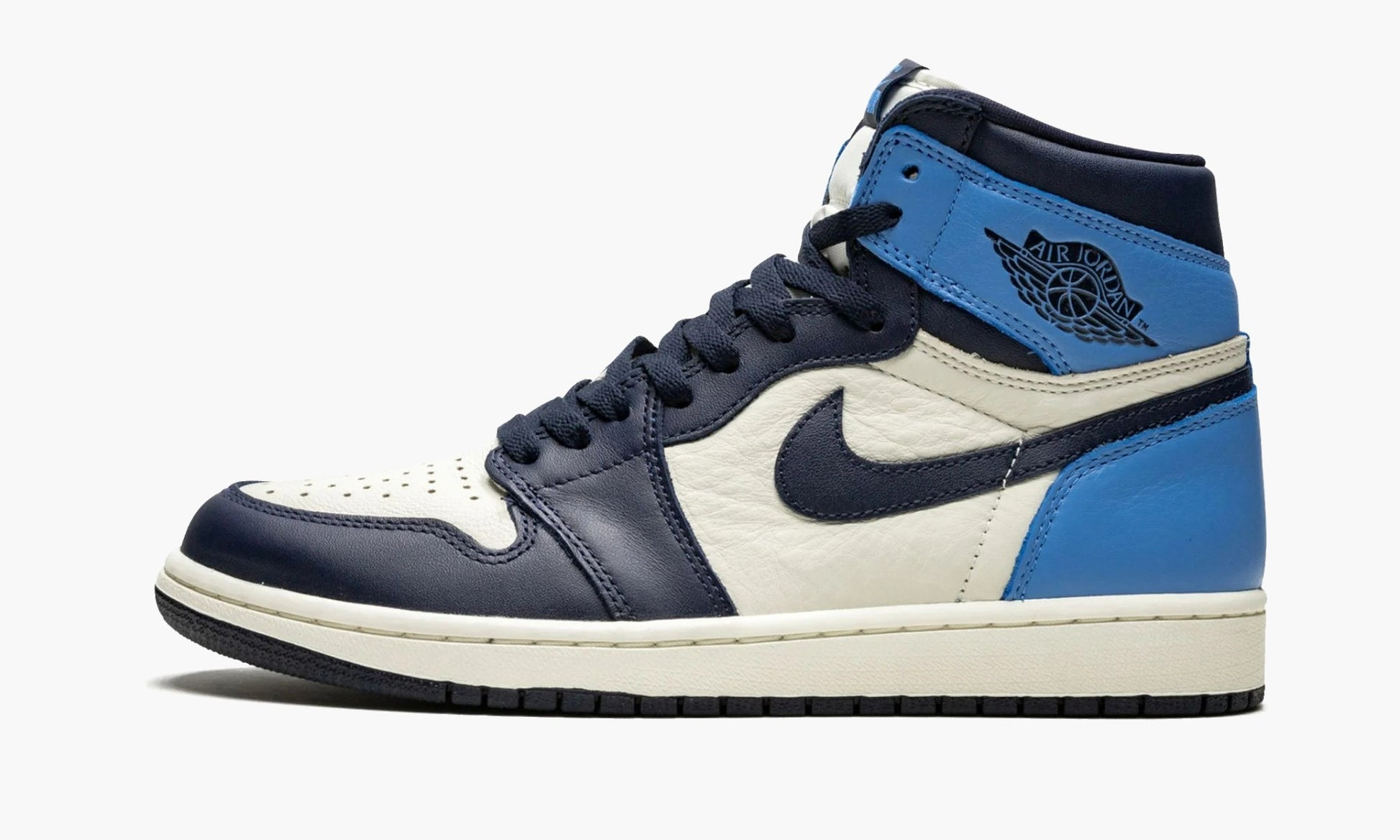 Air Jordan 1 Retro High Obsidian UNC - 555088 140 | The Sortage