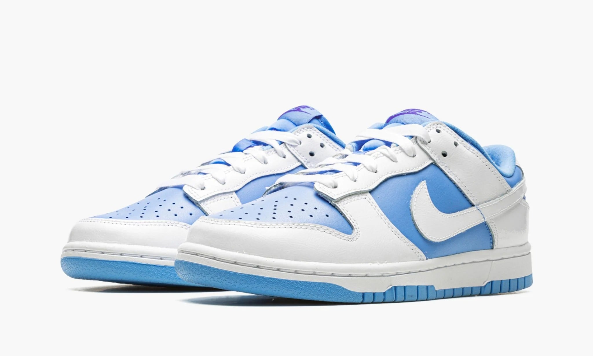 Dunk Low WMNS Reverse UNC DJ9955 101 The Sortage