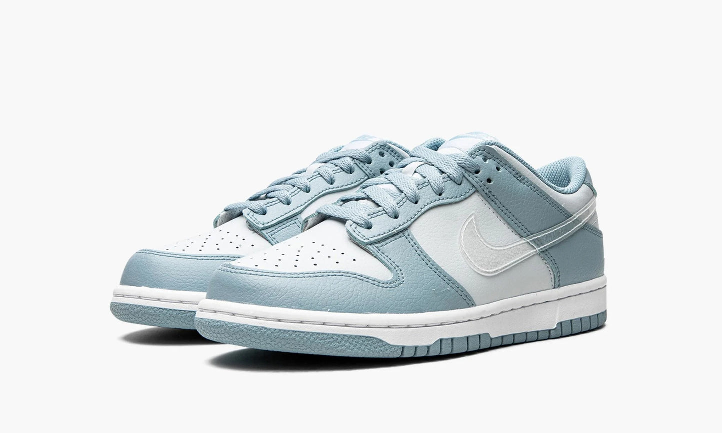 Dunk Low GS Clear Blue Swoosh - DH9765 401 | The Sortage