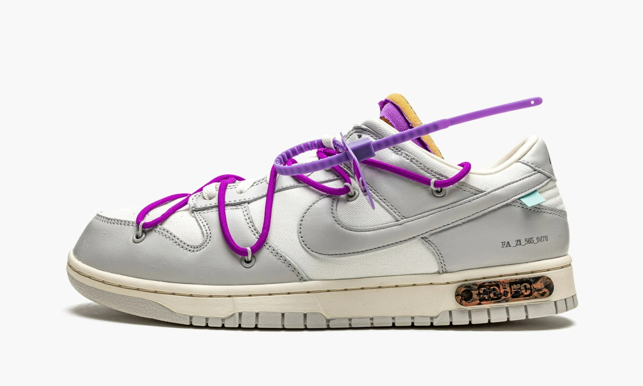 OFF-WHITE  NIKE DUNK LOW 28