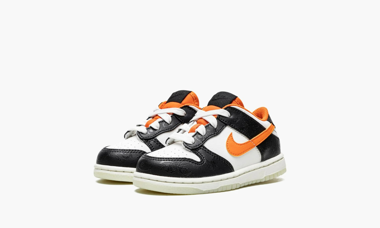 Dunk Low PRM TD Halloween 2021 - DM0717 100 | The Sortage