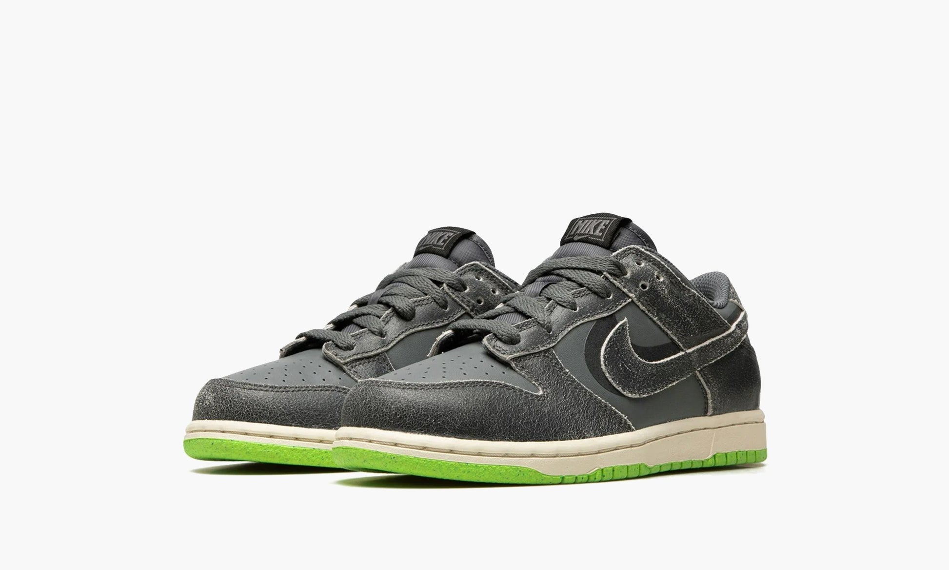 Dunk Low PS Halloween 2022 - DQ6216 001 | The Sortage