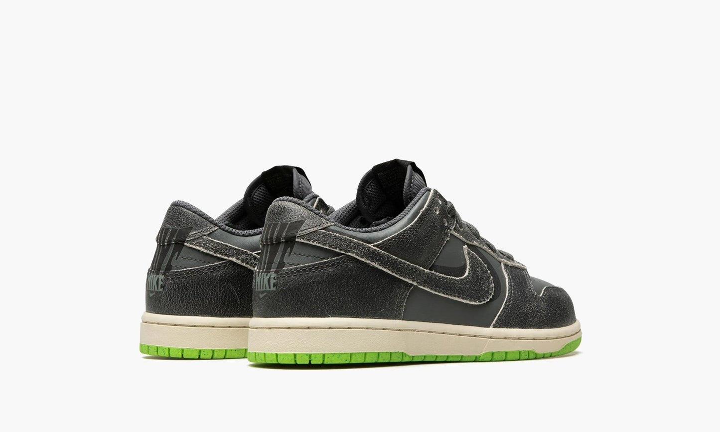 Dunk Low PS Halloween 2022 - DQ6216 001 | The Sortage