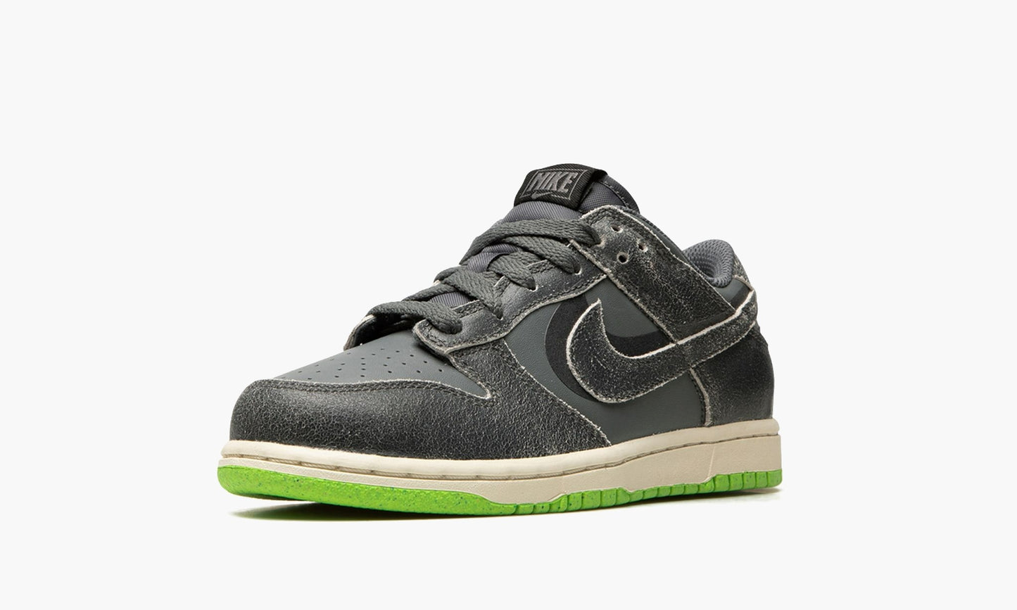 Dunk Low PS Halloween 2022 - DQ6216 001 | The Sortage