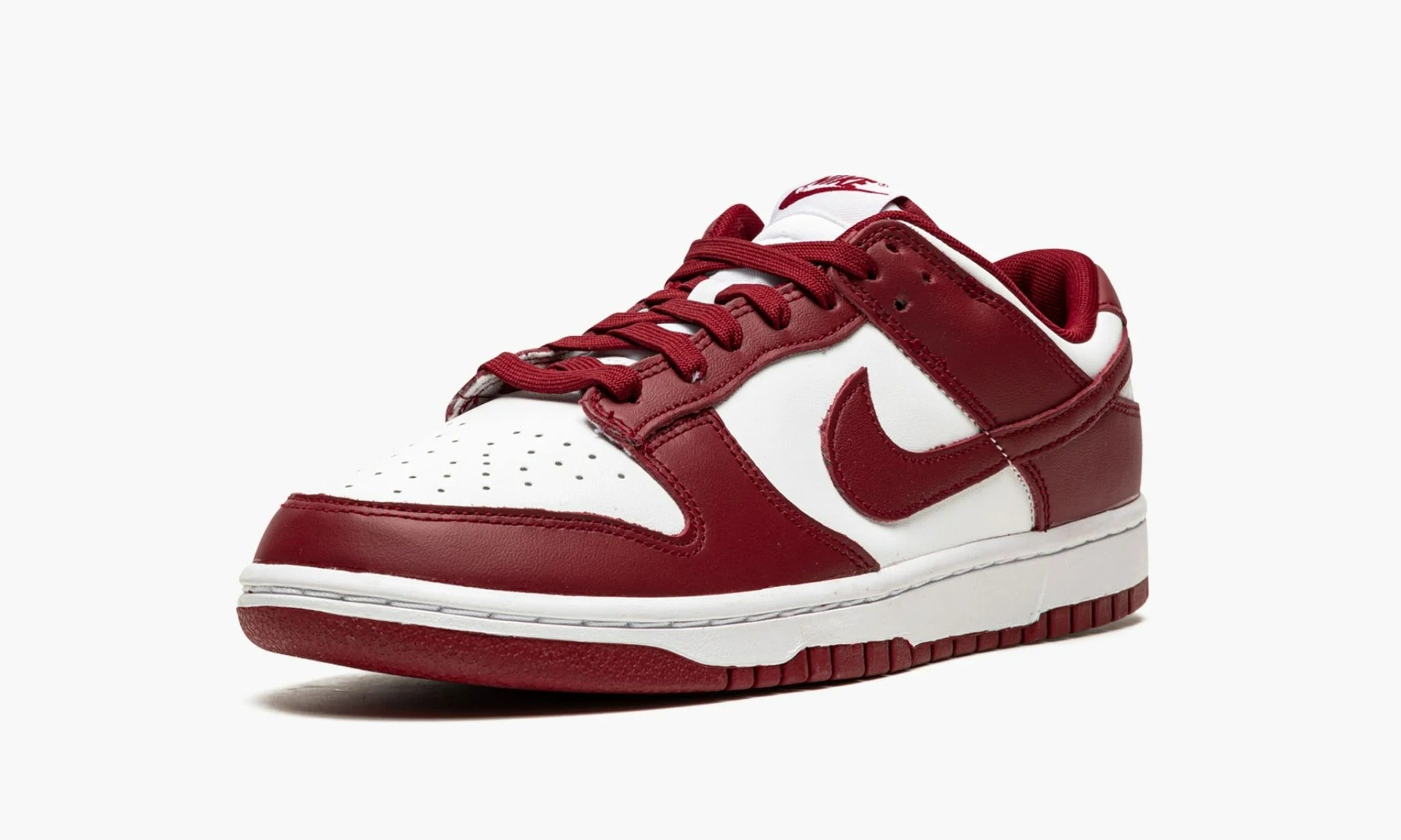 Nike dunk hotsell red and black