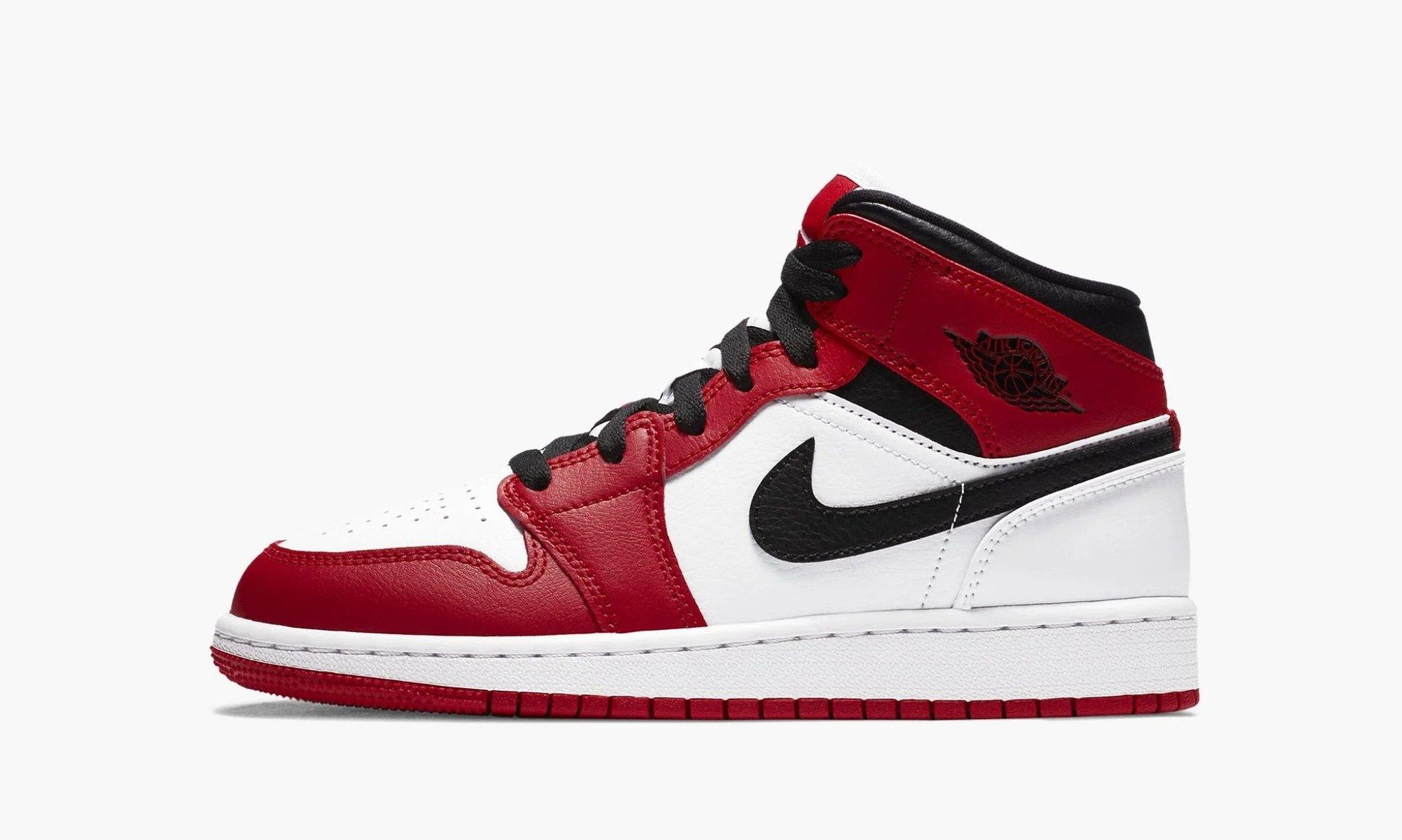 Air Jordan 1 Mid GS Chicago 2020 - 554725 173 | The Sortage