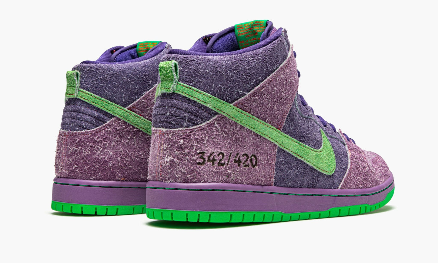 SB Dunk High Reverse Skunk 420 - CW9971 500 | The Sortage