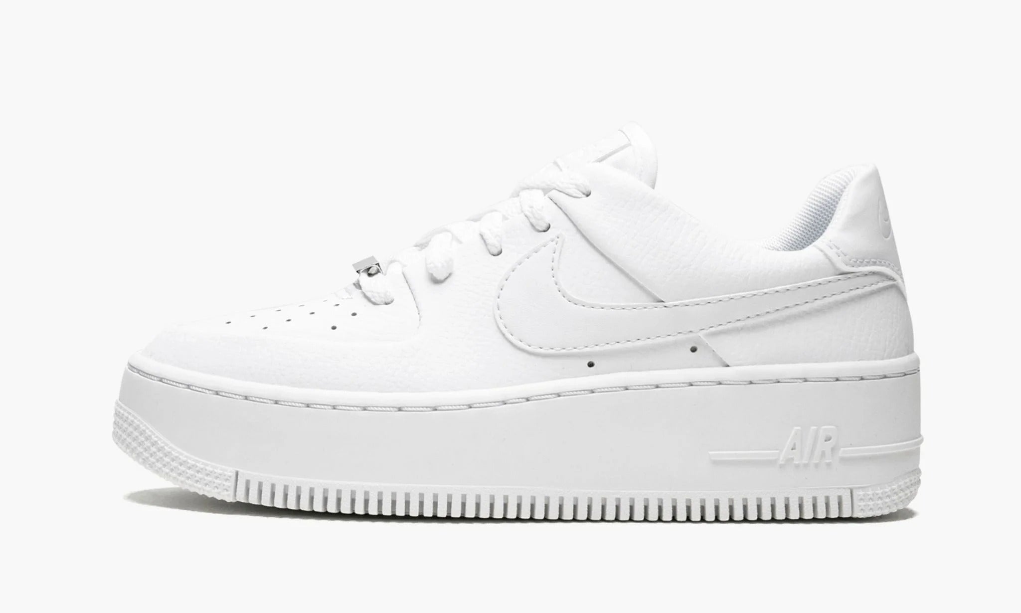 Подошва air force. Nike Air Force 1 Low White. Кроссовки Nike Air Force 1 Low Triple White. Nike Air Force 1 Sage Low белые. Nike Air Force 1 Sage Low.