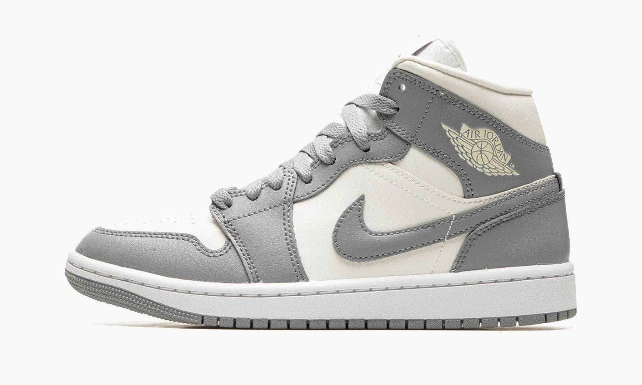 Nike air jordan clearance 1 mid men's white