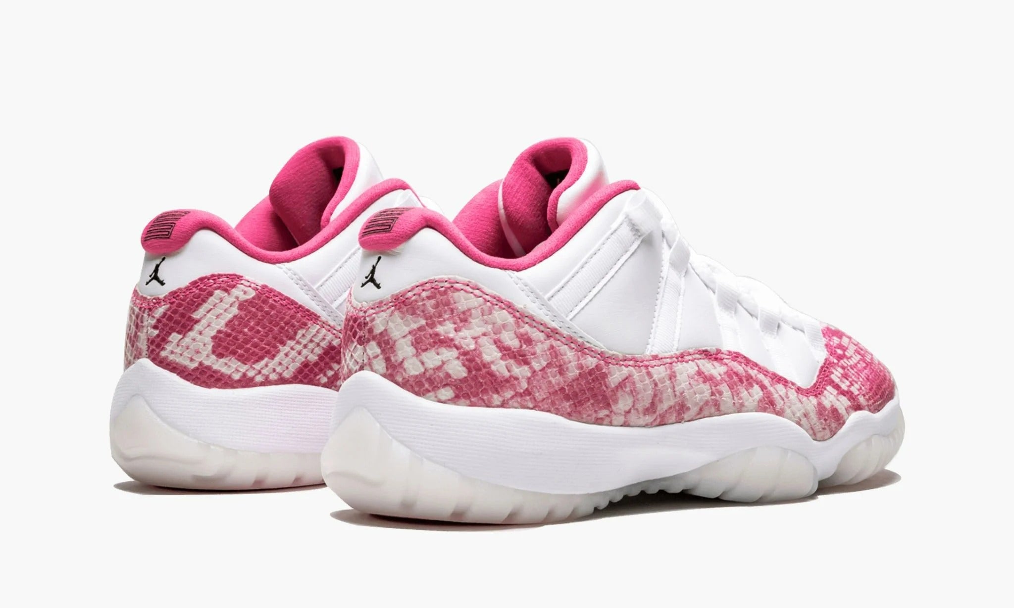 Air jordans 11 store pink and white