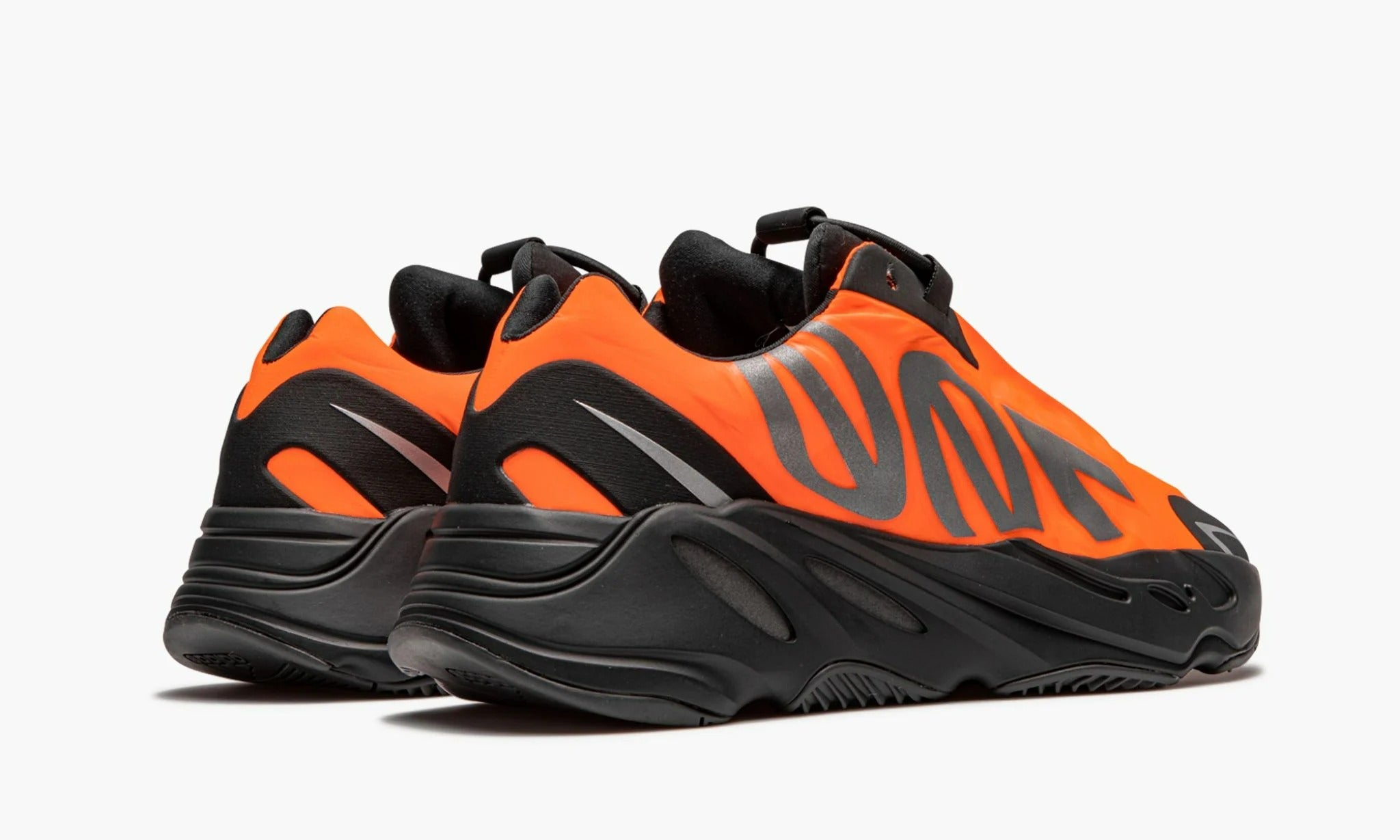 Yeezy 700 deals orange 3m