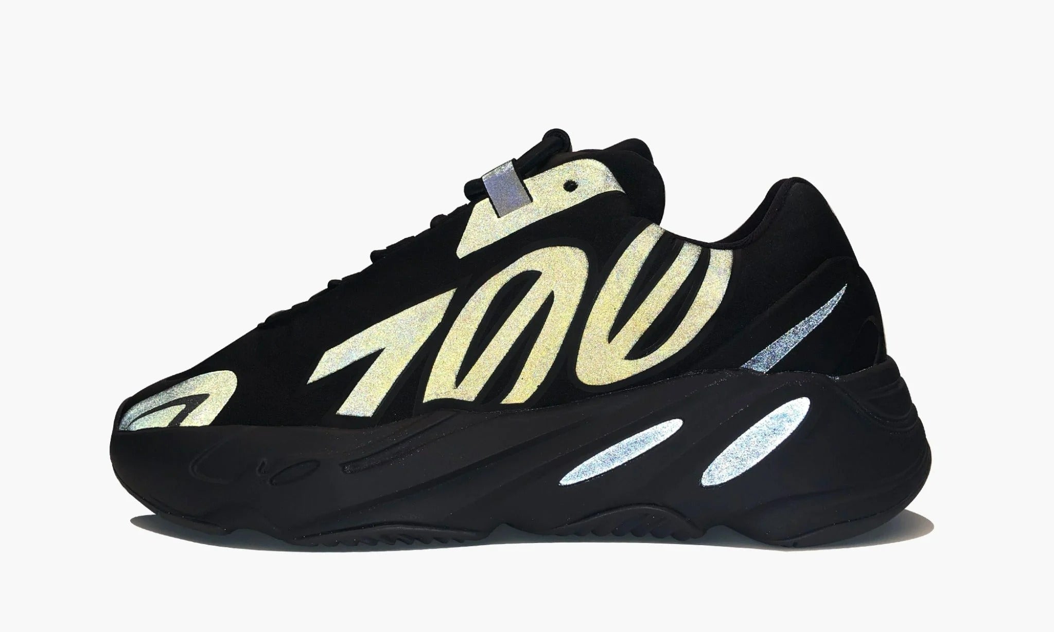 Adidas yeezy 700 store triple black